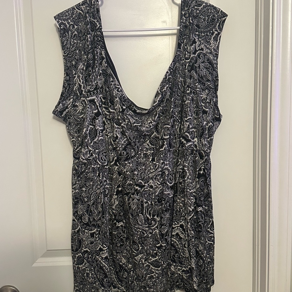 Torrid Black and White Paisley Blouse - Picture 1 of 1